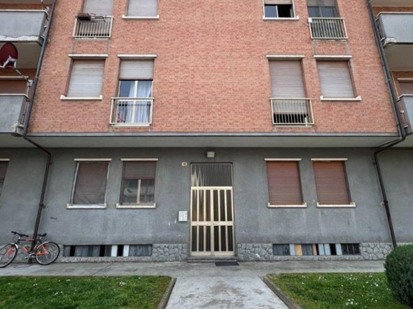 appartamento in vendita a Bra in zona Piumati