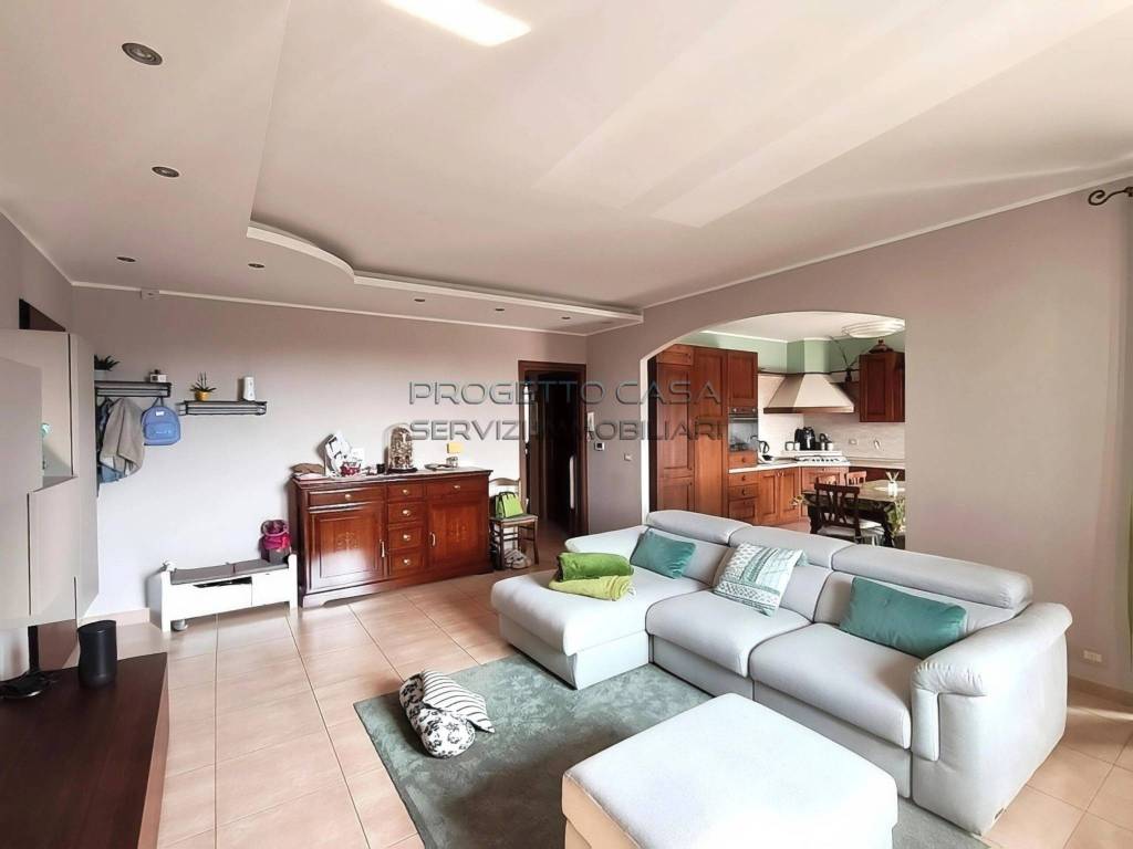 appartamento in vendita a Bra in zona Bandito