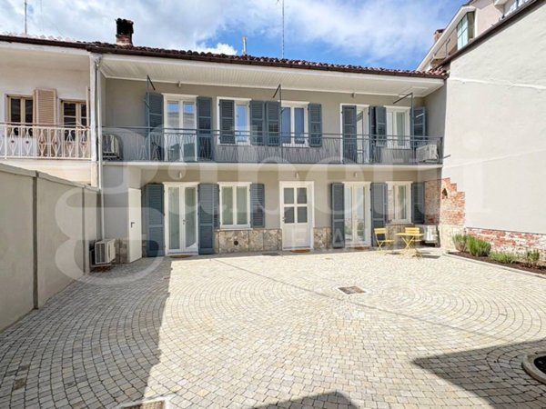 casa indipendente in vendita a Bra