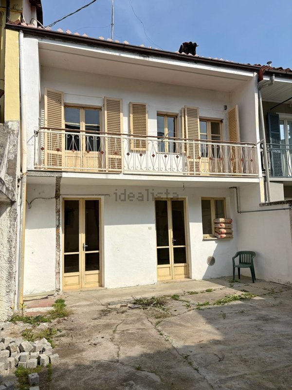 casa indipendente in vendita a Bra