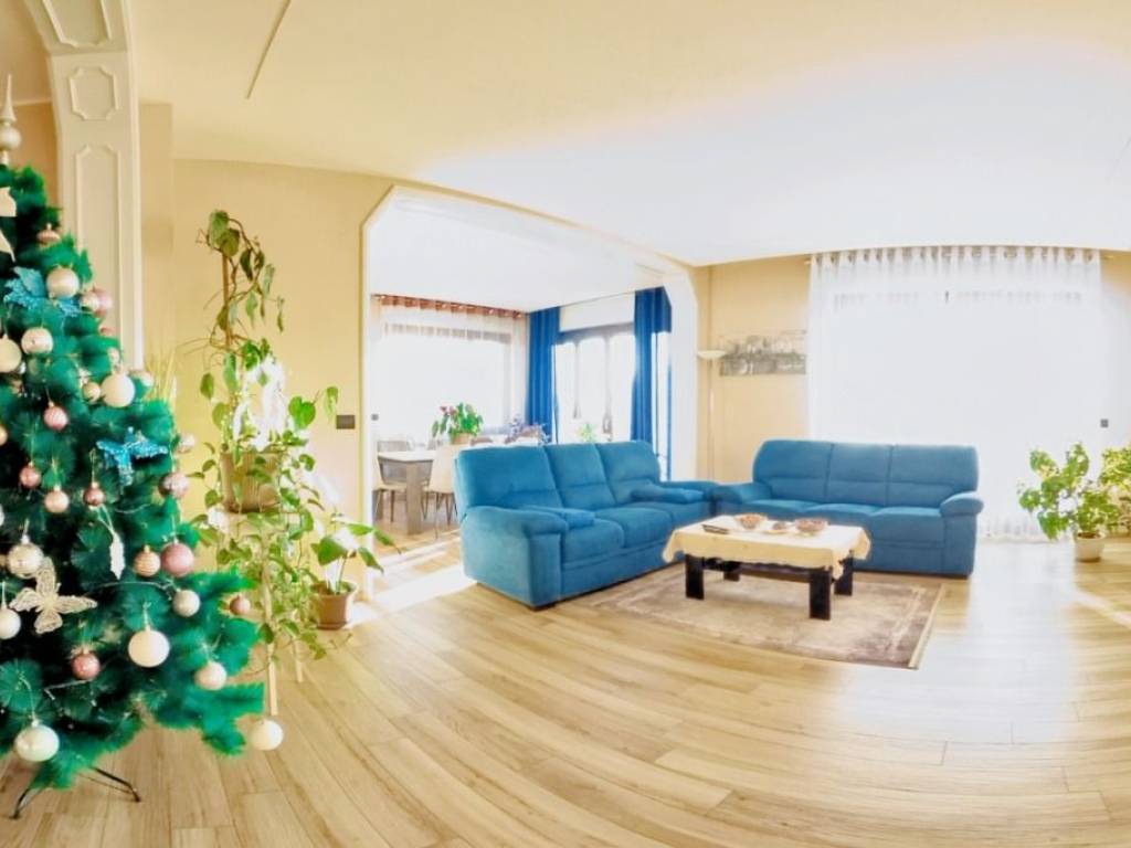 casa indipendente in vendita a Bra