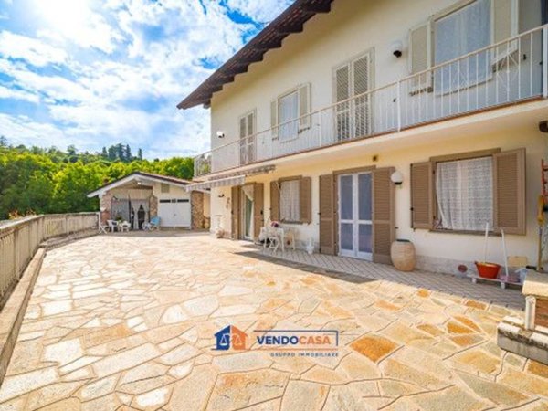 casa indipendente in vendita a Bra