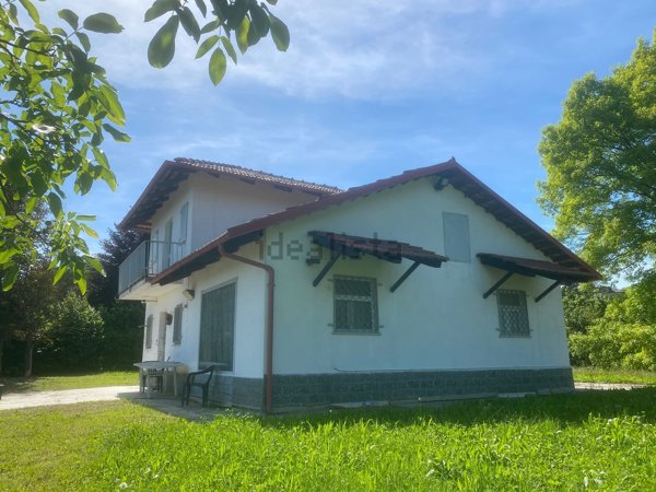 casa indipendente in vendita a Bra