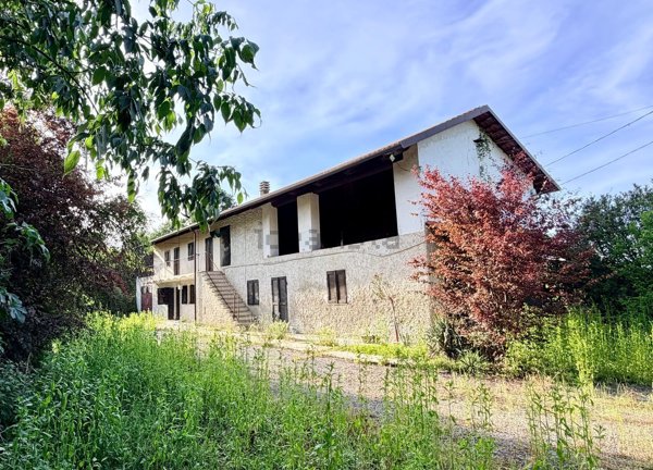 casa indipendente in vendita a Bra in zona San Michele