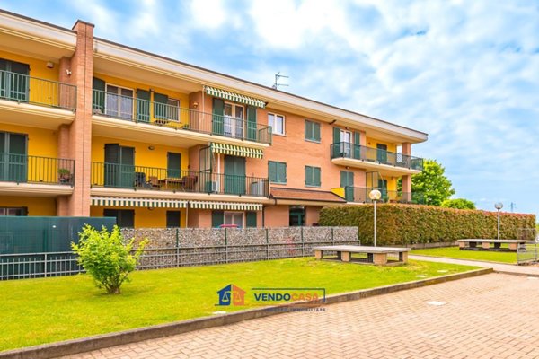 appartamento in vendita a Bra in zona Bandito