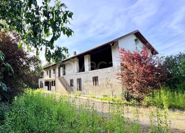 casa indipendente in vendita a Bra in zona San Michele