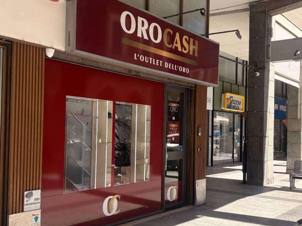 negozio in vendita a Bra