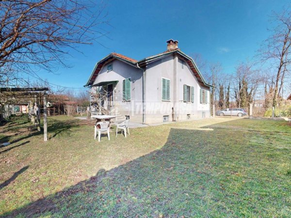 casa indipendente in vendita a Bra in zona Pollenzo