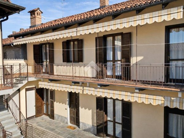 casa semindipendente in vendita a Bra