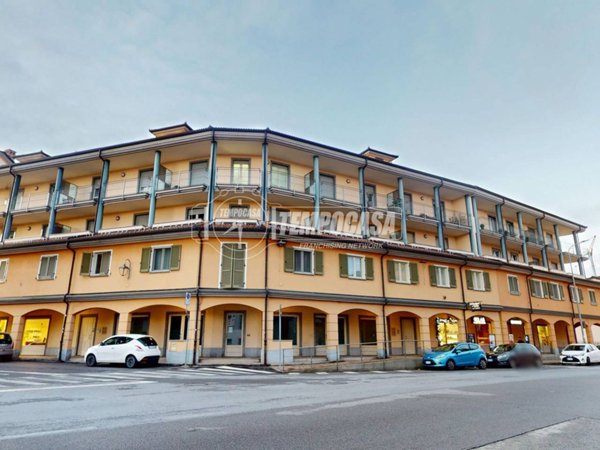 appartamento in vendita a Bra in zona Piumati