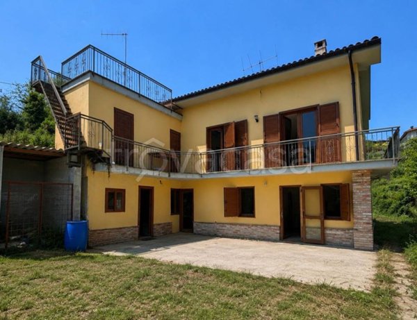 casa indipendente in vendita a Bra in zona San Michele