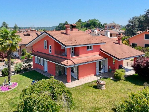 casa indipendente in vendita a Bra in zona San Michele