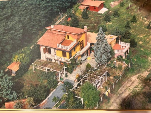 casa indipendente in vendita a Bra