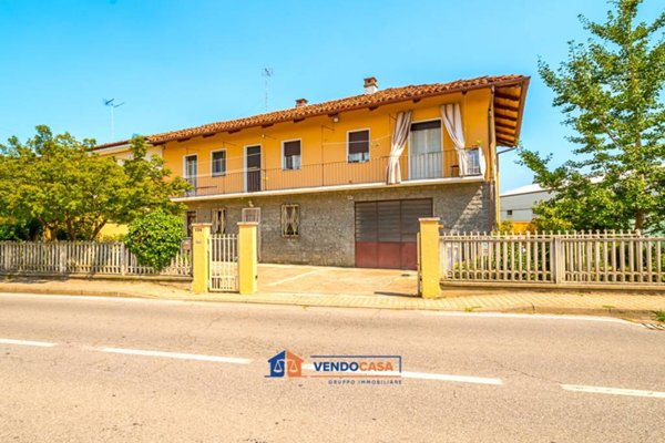 casa indipendente in vendita a Bra