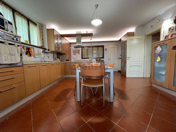 casa indipendente in vendita a Bra
