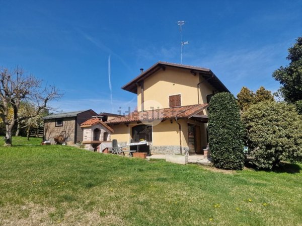 casa indipendente in vendita a Bra