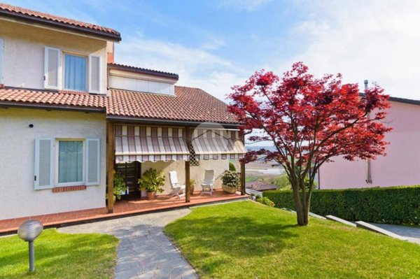casa indipendente in vendita a Bra