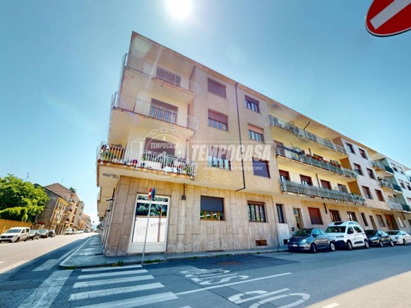appartamento in vendita a Bra in zona Piumati