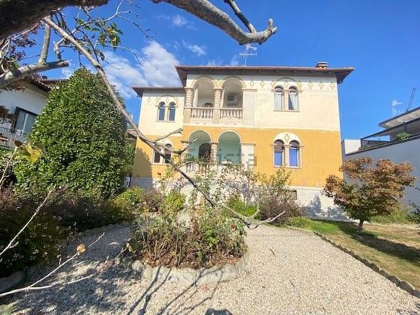 casa indipendente in vendita a Bra