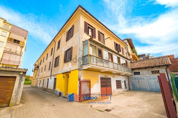 appartamento in vendita a Bra in zona Piumati
