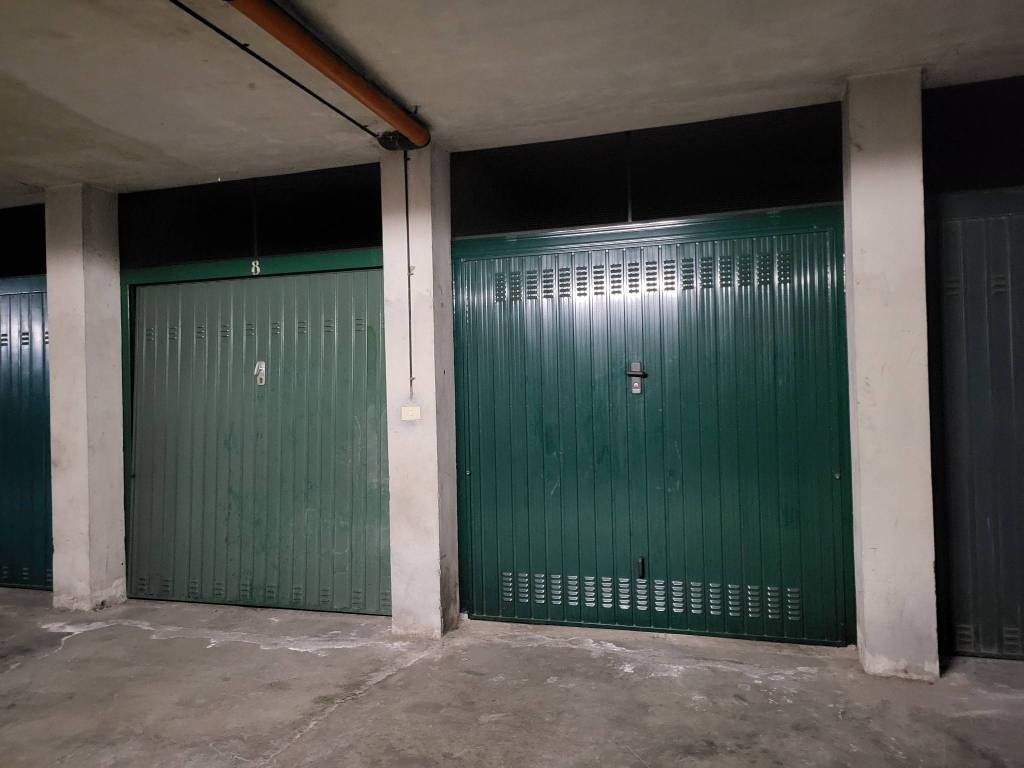 box auto in vendita a Bra