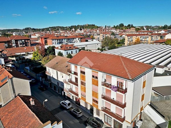 appartamento in vendita a Bra in zona Piumati