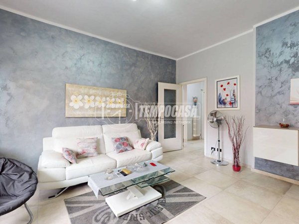 appartamento in vendita a Bra in zona Piumati