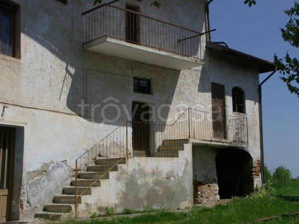 casa indipendente in vendita a Bra
