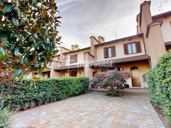 casa indipendente in vendita a Bra in zona San Matteo