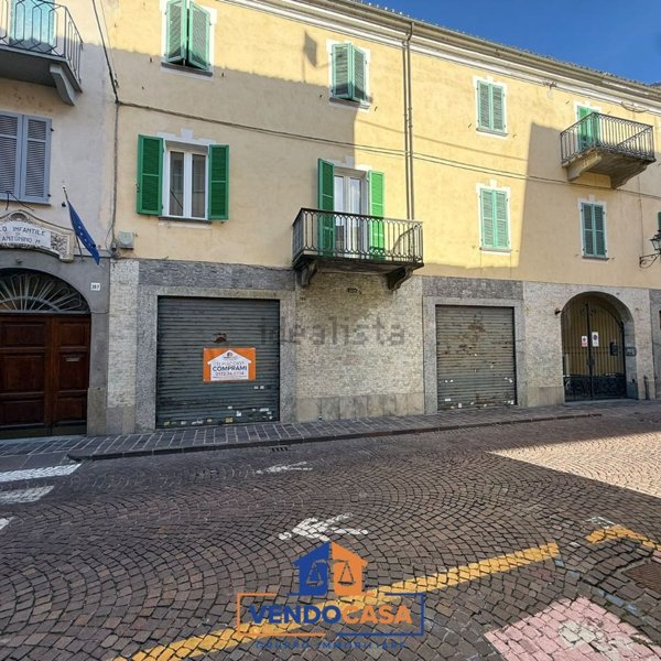 locale commerciale in vendita a Bra