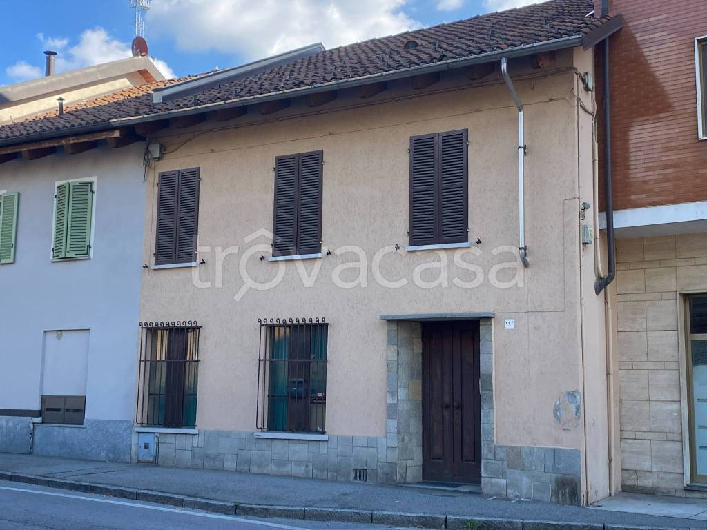 casa indipendente in vendita a Bra