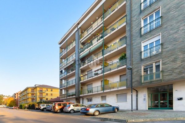 locale di sgombero in vendita a Bra