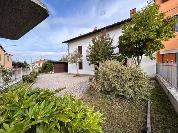 casa indipendente in vendita a Briaglia