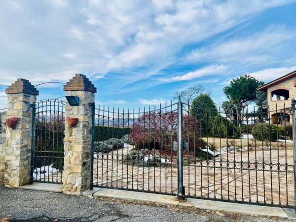 casa indipendente in vendita a Briaglia