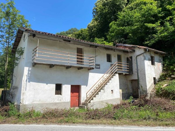 casa indipendente in vendita a Brondello