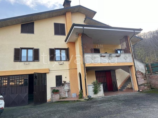 casa indipendente in vendita a Brondello