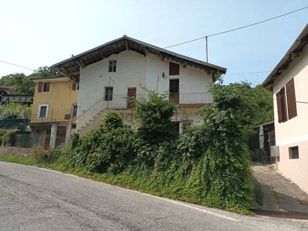 pentavano in vendita a Brondello