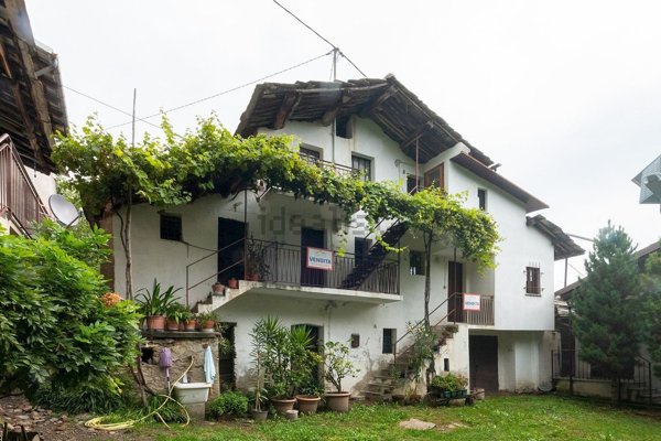 casa indipendente in vendita a Brondello