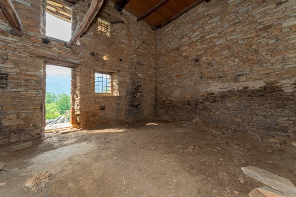 casa indipendente in vendita a Brondello