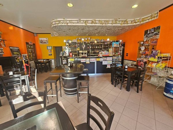 negozio in vendita a Brossasco
