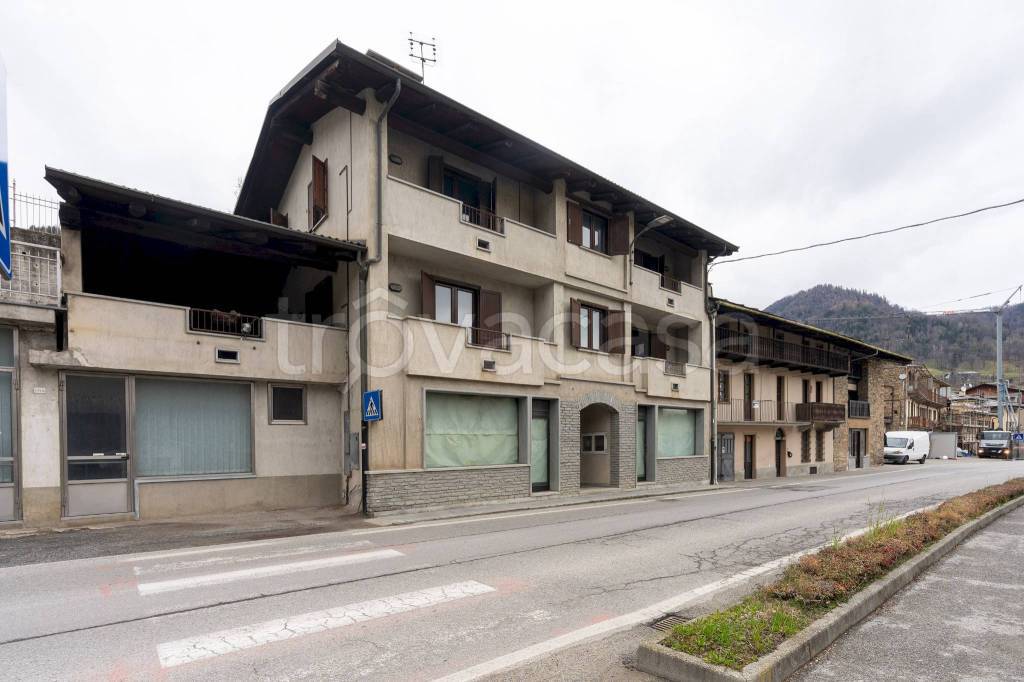casa indipendente in vendita a Brossasco