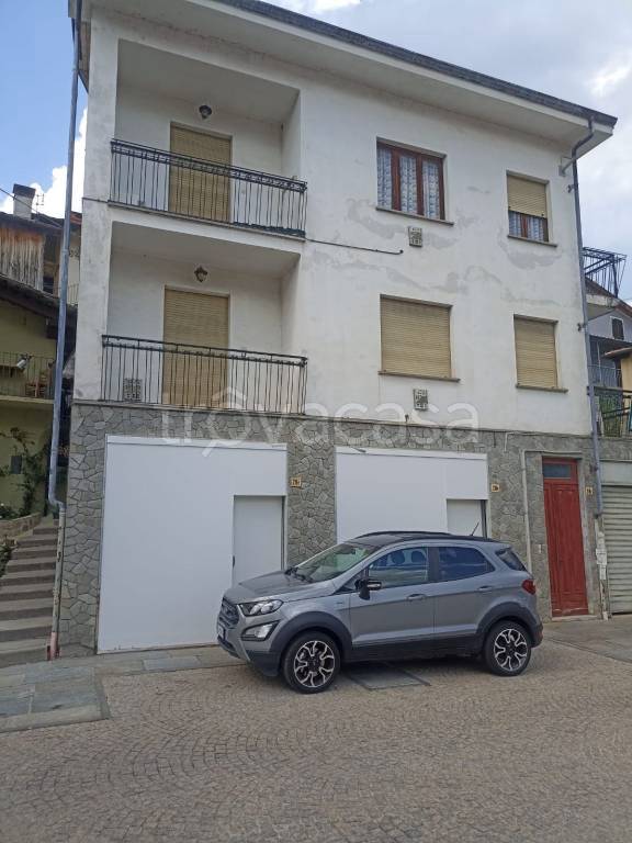 casa indipendente in vendita a Brossasco