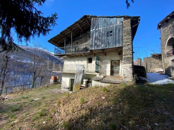 casa indipendente in vendita a Brossasco in zona paris