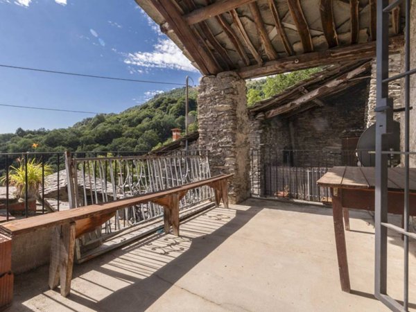 casa indipendente in vendita a Brossasco in zona Barra