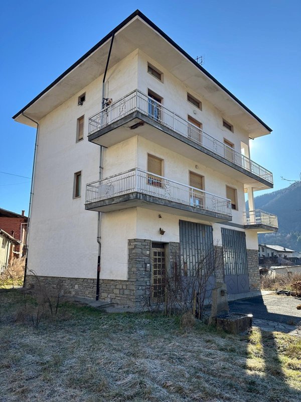 casa indipendente in vendita a Brossasco