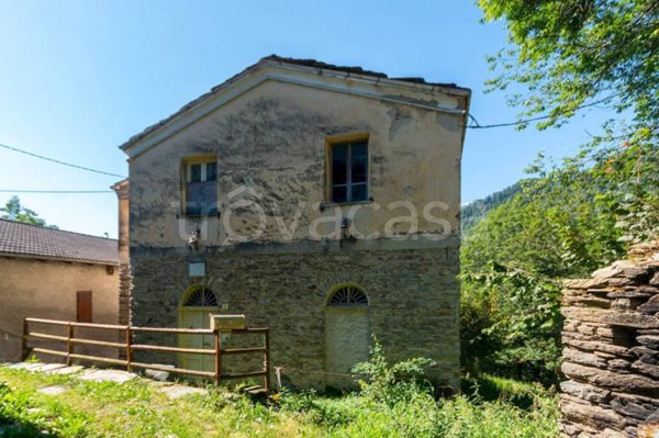 casa indipendente in vendita a Brossasco in zona Bianchi