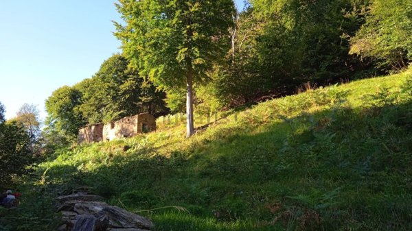 casale in vendita a Brossasco in zona Spagnoli.