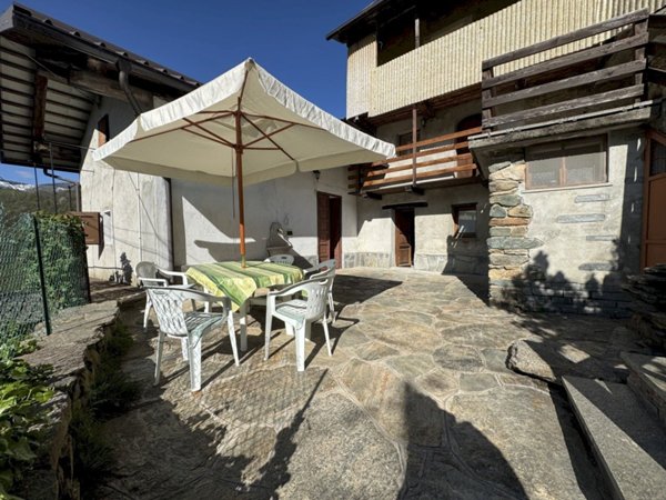 casa indipendente in vendita a Brossasco
