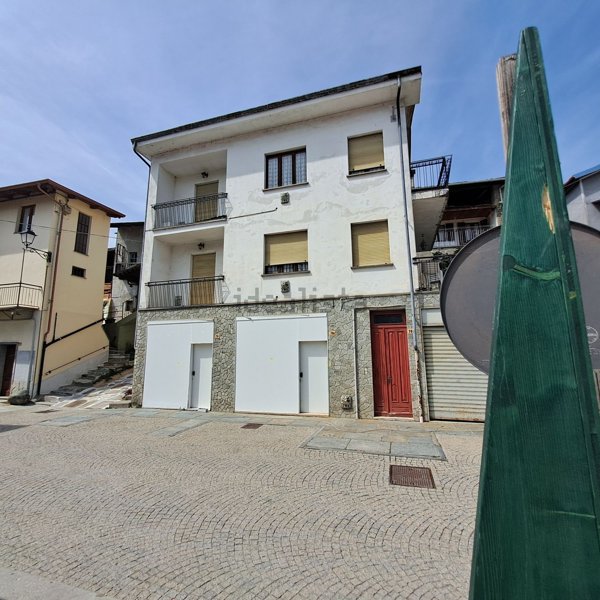 casa indipendente in vendita a Brossasco