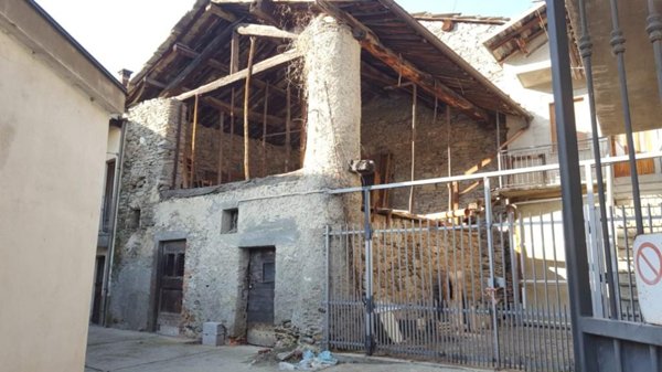 casa indipendente in vendita a Brossasco